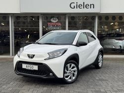Wit Gebruikt 2024 Toyota Aygo Plus Hatchback | € 18.700 (Eerlijke prijs)