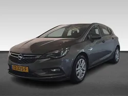 Grijs Gebruikt 2018 Opel Astra Edition Hatchback | € 9.945 (Goede deal)
