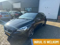 Zwart Gebruikt 2018 Volvo V40 Momentum Stationwagen | € 8.850 (Duur)
