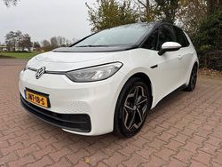 Wit Gebruikt 2021 VW ID.3 Pro Hatchback | € 21.600 (Eerlijke prijs)