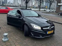 Zwart Gebruikt 2016 Mercedes CLA180 Ambition Sedan | € 14.950 (Eerlijke prijs)