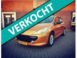 Oranje Gebruikt 2005 Peugeot 307 Hatchback | € 1.950 (Iets duurder)