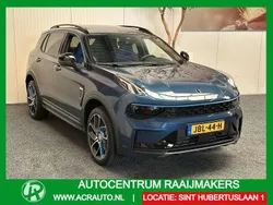 Blauw, metallic lak Gebruikt 2023 Lynk & Co 01 SUV | € 25.940 (Goede deal)