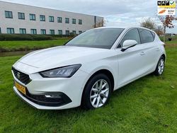 Wit Gebruikt 2020 Seat Leon Style Hatchback | € 14.995 (Eerlijke prijs)