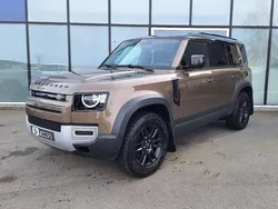 Bruin Gebruikt 2022 Land Rover Defender S SUV | € 61.500 (Eerlijke prijs)