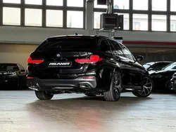 Zwart Gebruikt 2023 BMW 530e M Sport Stationwagen | € 44.945 (Super prijs)