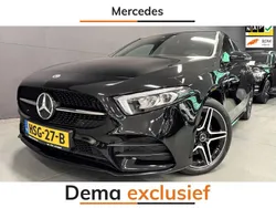 Zwart, metallic lak Gebruikt 2020 Mercedes A250 Premium Sedan | € 26.950 (Eerlijke prijs)