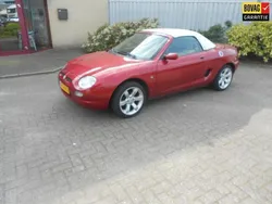 Rood, metallic lak Gebruikt 2000 MG F Cabriolet | € 5.250 (Iets duurder)