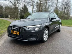 Grijs Gebruikt 2021 Audi A3 e-tron Hatchback | € 24.950 (Goede deal)