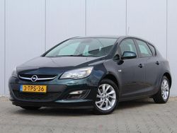 Groen Gebruikt 2014 Opel Astra Hatchback | € 8.499 (Eerlijke prijs)