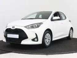 Wit Gebruikt 2024 Toyota Yaris Active Hatchback | € 23.695 (Eerlijke prijs)