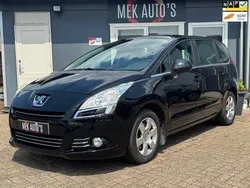 Zwart Gebruikt 2011 Peugeot 5008 MPV | € 4.944 (Iets duurder)