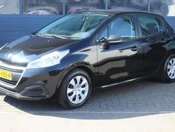 Zwart Gebruikt 2015 Peugeot 208 Access Hatchback | € 3.999 (Eerlijke prijs)