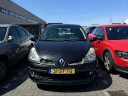 Gebruikt 2006 Renault Clio II Privilege Sedan | € 1.450 (Goede deal)