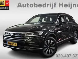 Zwart Gebruikt 2021 VW Touareg Elegance SUV | € 50.745 (Super prijs)