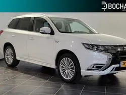 Wit Gebruikt 2019 Mitsubishi Outlander Intense SUV | € 20.945 (Eerlijke prijs)
