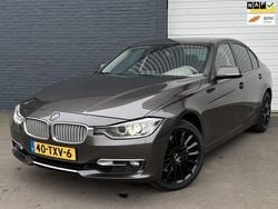 Bruin, metallic lak Gebruikt 2012 BMW 335 Executive Sedan | € 13.950 (Eerlijke prijs)