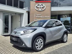 Grijs Gebruikt 2024 Toyota Aygo Play Hatchback | € 17.740 (Eerlijke prijs)