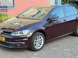Rood Gebruikt 2017 VW Golf VII Comfortline Hatchback | € 8.949 (Eerlijke prijs)