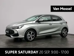 Grijs, metallic lak Nieuw 2025 MG MG3 Luxury Hatchback | € 25.100 (Eerlijke prijs)