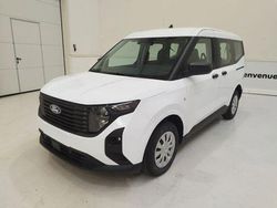 Wit Nieuw 2024 Ford Tourneo Courier Trend MPV | € 22.817 (Iets duurder)