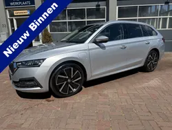 Grijs Gebruikt 2021 Skoda Octavia Business Line Stationwagen | € 20.500 (Goede deal)