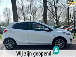 Wit, metallic lak Gebruikt 2013 Mazda 2 Hatchback | € 2.149 (Goede deal)