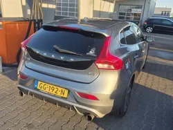 Blauw Gebruikt 2015 Volvo V40 R-Design Kinetic Stationwagen | € 9.000 (Eerlijke prijs)