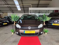Bruin Gebruikt 2013 VW Golf VII Highline Stationwagen | € 3.999 (Goede deal)