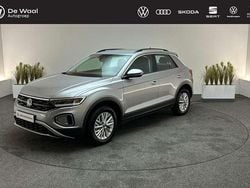 Zilver Gebruikt 2023 VW T-Roc Life SUV | € 24.800 (Goede deal)