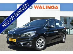 Zwart Gebruikt 2018 BMW 218 Executive Stationwagen | € 19.900 (Iets duurder)