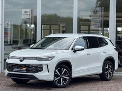 Wit, metallic lak Gebruikt 2025 VW Tayron Elegance SUV | € 62.900 (Eerlijke prijs)