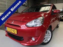 Rood, metallic lak Gebruikt 2015 Mitsubishi Space Star Intense Hatchback | € 8.995 (Eerlijke prijs)