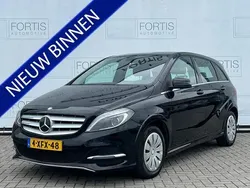 Zwart Gebruikt 2014 Mercedes B200 Ambition MPV | € 8.900