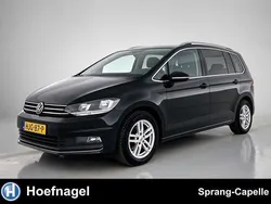 Zwart Gebruikt 2021 VW Touran Highline MPV | € 27.900 (Eerlijke prijs)