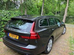 Groen Gebruikt 2021 Volvo V60 Momentum Stationwagen | € 22.000 (Super prijs)