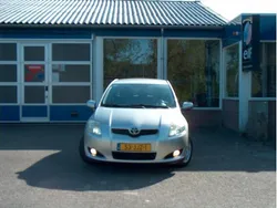 Grijs, metallic lak Gebruikt 2009 Toyota Auris Sol Hatchback | € 5.250 (Eerlijke prijs)