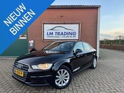 Zwart Gebruikt 2015 Audi A3 Attraction Sedan | € 9.995 (Super prijs)