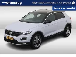Wit, metallic lak Gebruikt 2021 VW T-Roc Sportline SUV | € 24.950 (Eerlijke prijs)