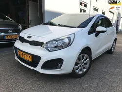 Wit Gebruikt 2012 Kia Rio Plus Hatchback | € 2.950 (Duur)