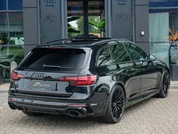 Zwart Gebruikt 2018 Audi RS4 Stationwagen | € 59.950 (Eerlijke prijs)