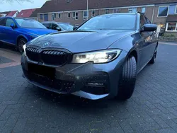 Grijs Gebruikt 2021 BMW 330e M Sport Stationwagen | € 29.999 (Super prijs)