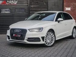 Wit Gebruikt 2015 Audi A3 Sportback S-Line Hatchback | € 13.850 (Iets duurder)