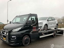 Zwart Gebruikt 2016 Iveco Daily | € 25.950