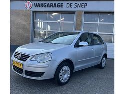Grijs Gebruikt 2007 VW Polo Hatchback | € 3.850 (Iets duurder)