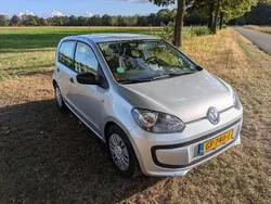 Zilver Gebruikt 2015 VW up! Hatchback | € 4.850 (Goede deal)