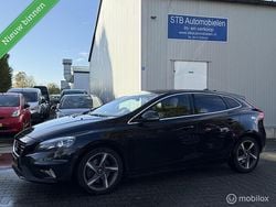 Zwart Gebruikt 2014 Volvo V40 R-Design Hatchback | € 5.499 (Goede deal)