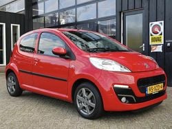 Rood Gebruikt 2012 Peugeot 107 Active Hatchback | € 4.589 (Eerlijke prijs)