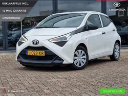 Wit Gebruikt 2021 Toyota Aygo Hatchback | € 10.900 (Eerlijke prijs)