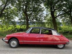 Rood Gebruikt 1967 Citroën DS Sedan | € 27.500